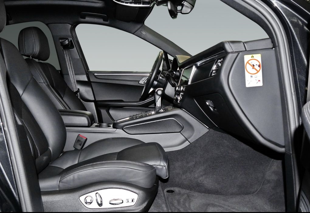 Porsche Macan 245 ch toit pano