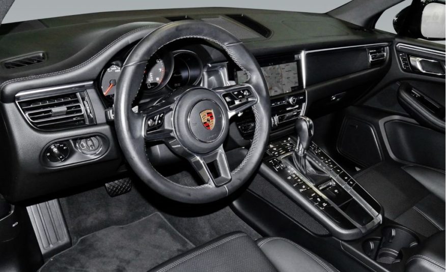 Porsche Macan 245 ch toit pano