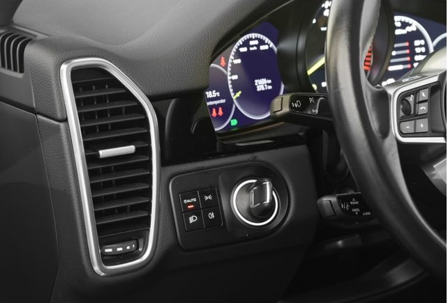 Porsche Cayenne E-Hybrid Coupe 462 ch
