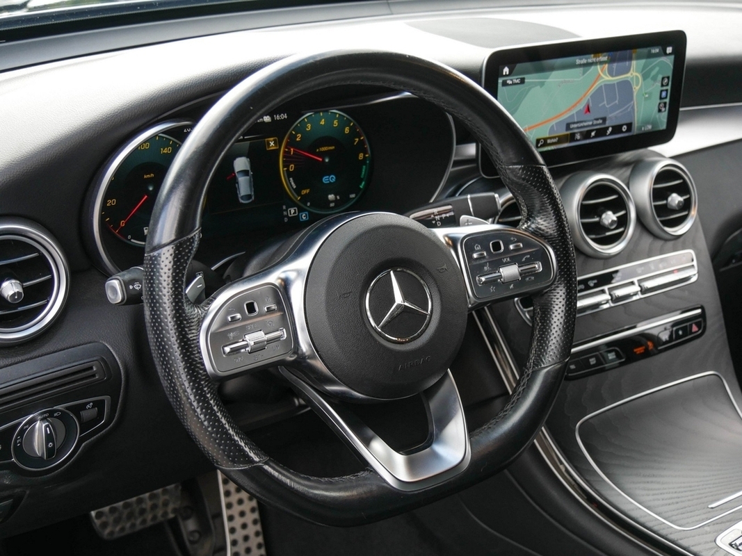 Mercedes-Benz GLC 300 e 4MATIC Coupé |AMG|
