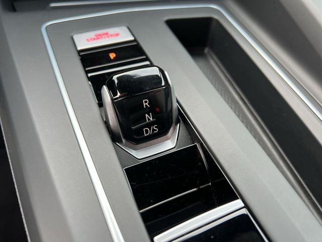 Volkswagen Golf GTE 1.4 eHybrid DSG