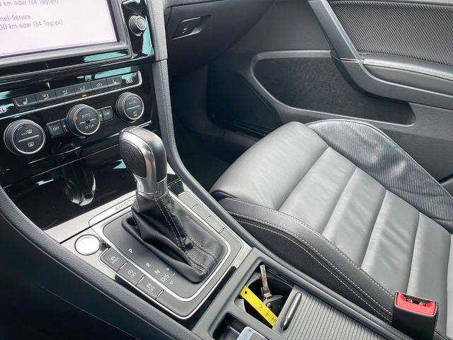 Volkswagen Golf VII R 4Motion DSG ACC