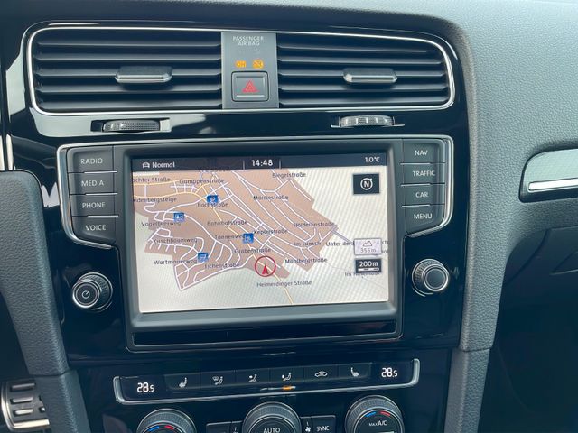 Volkswagen Golf VII R 4Motion DSG ACC