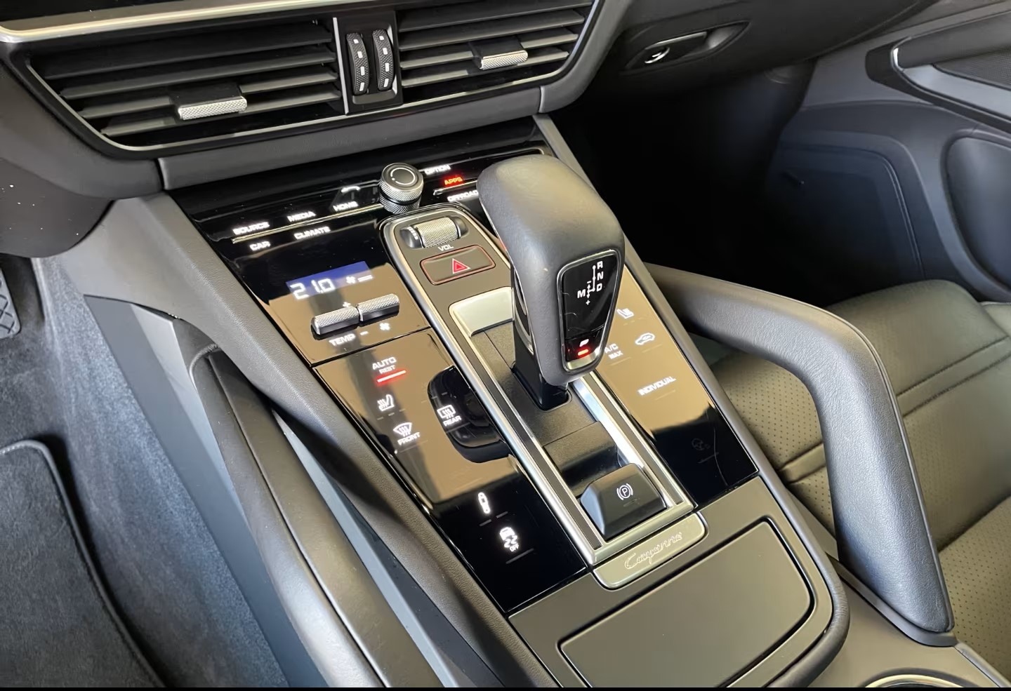 Porsche Cayenne Coupé E-Hybrid Platinum